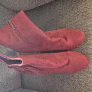 Breckelle's Marron Ankle Wedge Boots